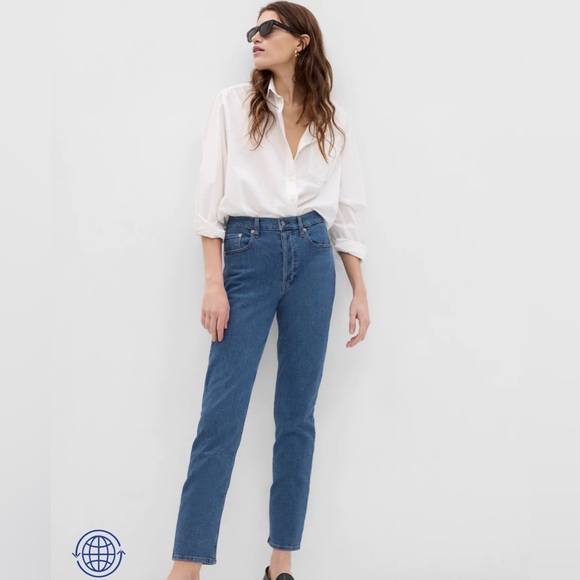 Gap NWOT Cheeky Straight High Rise Blue Jeans in 32 or 14R - Picture 3 of 4
